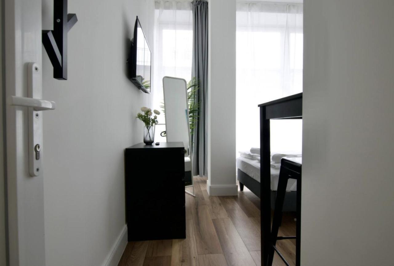 Studio Apartments By Hi5- Apartment In Downtown بودابست المظهر الخارجي الصورة