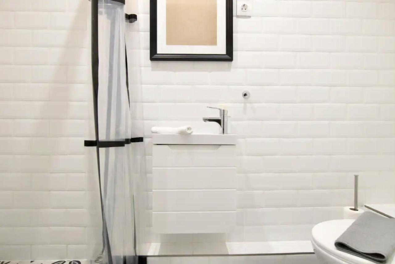 Studio Apartments By Hi5- Apartment In Downtown بودابست المظهر الخارجي الصورة